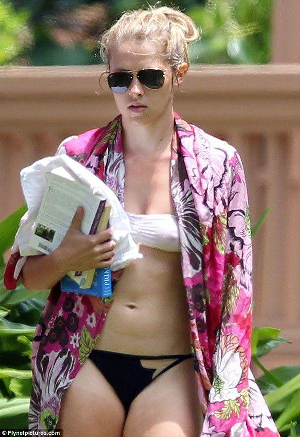 49 Hot Pictures Of Teresa Palmer Are Just Too Damn Sexy | Best Of Comic Books