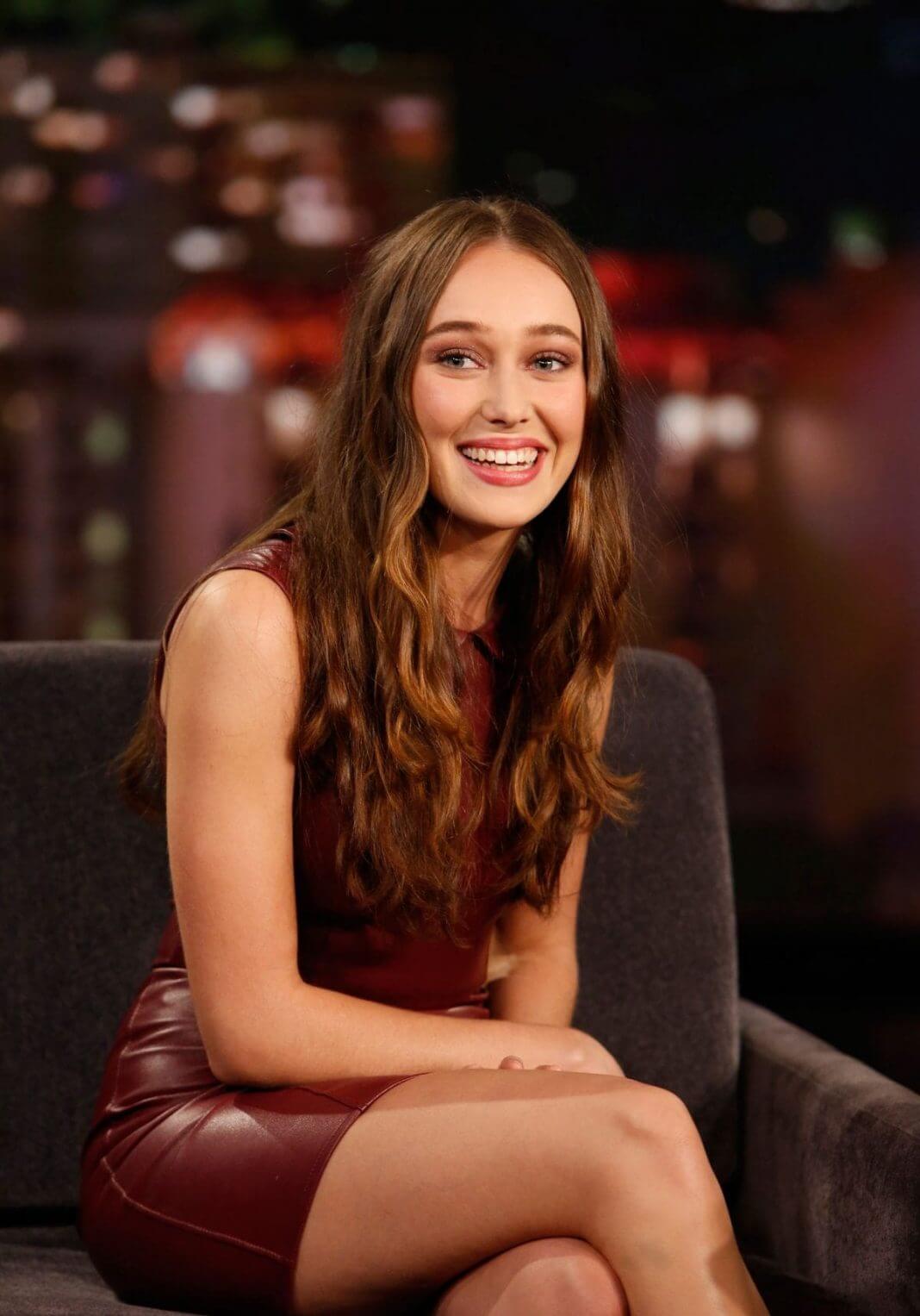 49 Hottest Alycia Debnam Carey Bikini Pictures Show Off Her Sexy Fit Body To The World The Viraler 