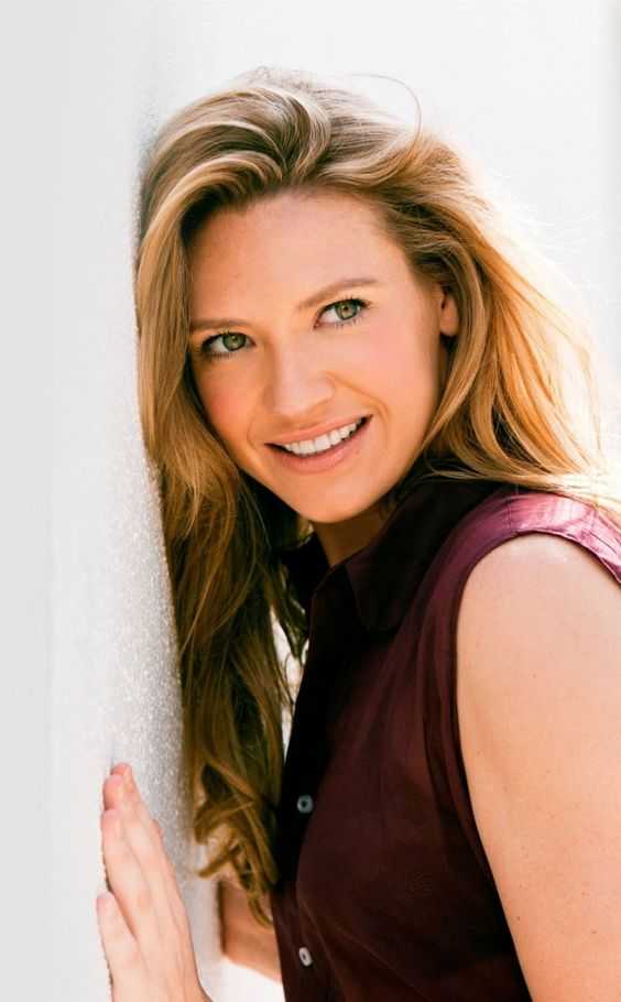 49 Hottest Anna Torv Bikini Pictures Will Drive You Wildly Enchanted With This Dashing Damsel | Best Of Comic Books
