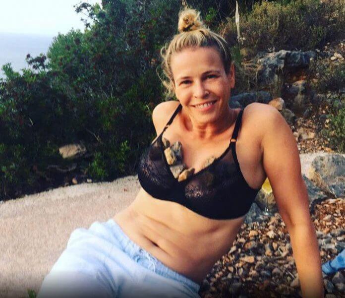 49 Hottest Chelsea Handler Big Butt Pictures Will Make You Crave For Her | Best Of Comic Books