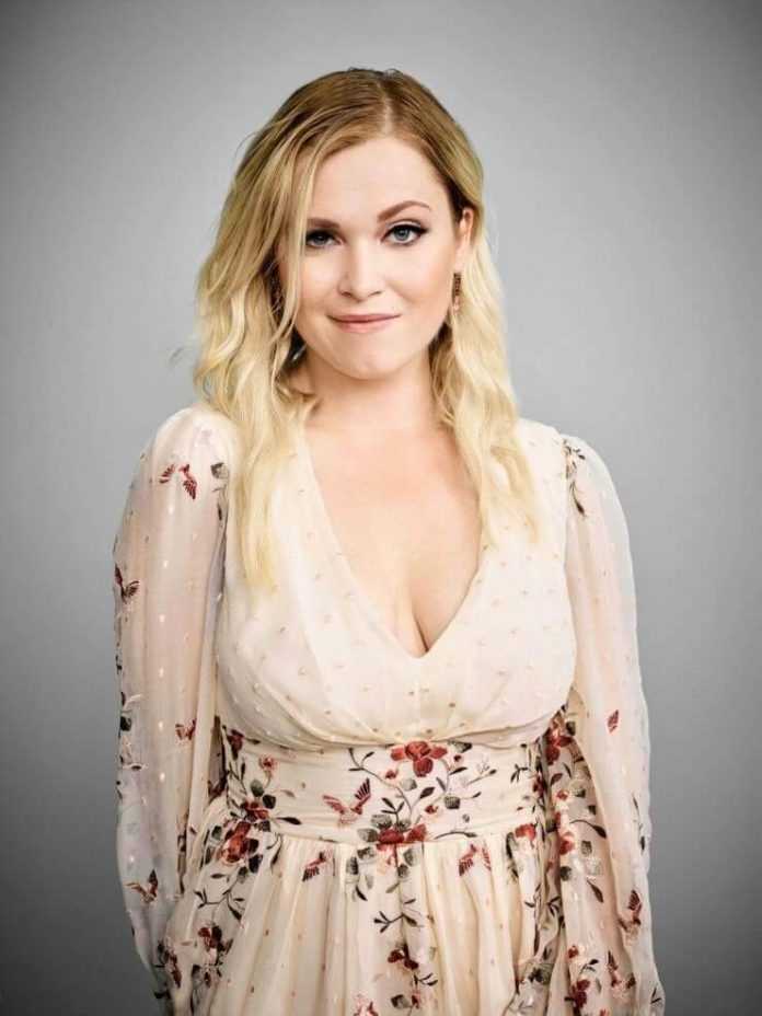 49 Hottest Eliza Taylor Big Butt Pictures Will Make You Want Her | Best Of Comic Books
