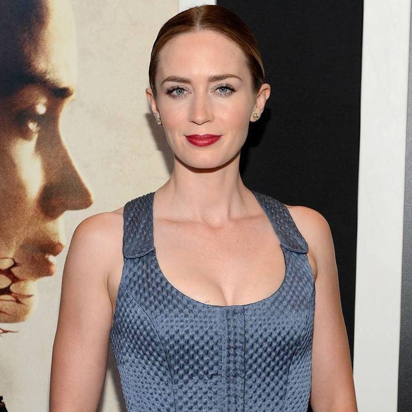 49 Hottest Emily Blunt Bikini Pictures Which Will Make You Drool For | Best Of Comic Books
