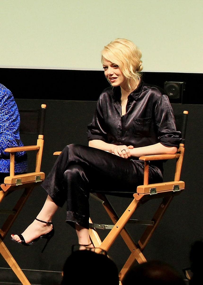 49 Hottest Emma Stone Feet Pictures Are Brilliantly Sexy | Best Of Comic Books