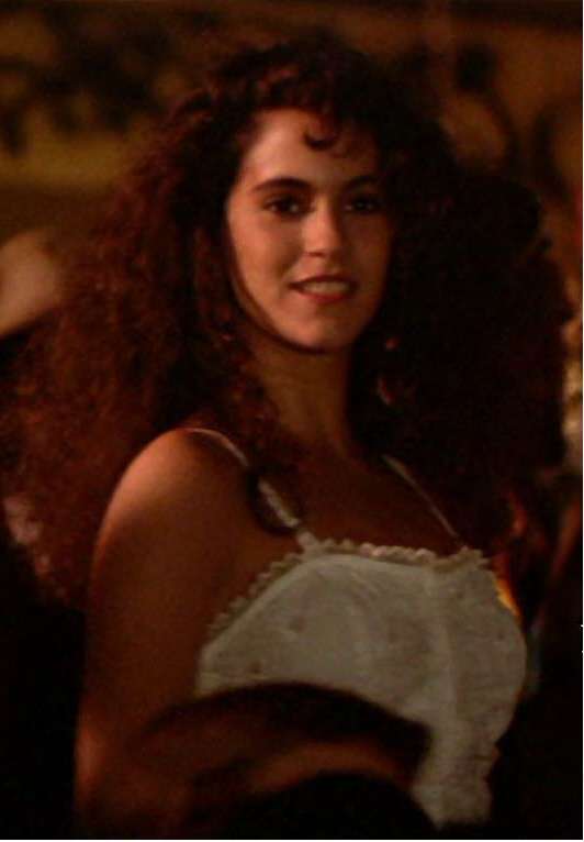 49 Hottest Jami Gertz Big Boobs Pictures Which Will Make You Feel Arousing | Best Of Comic Books