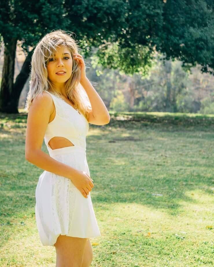 49 Hottest Jennette Mccurdy Big Butt Pictures Will Make You Want Her | Best Of Comic Books