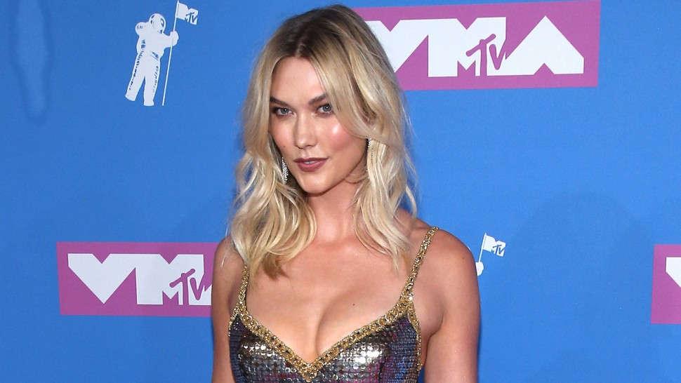 49 Hottest Karlie Kloss Bikini Pictures Expose Her Curvy Body | Best Of Comic Books