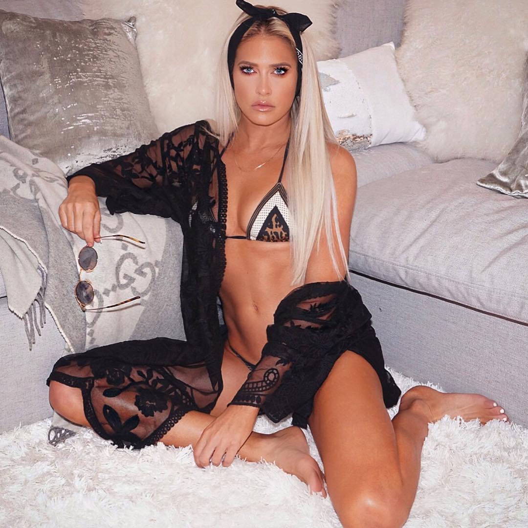 49 Hottest Kelly Kelly From WWE Bikini Pictures Which Will Make You Fall In Love With Her Sexy | Best Of Comic Books