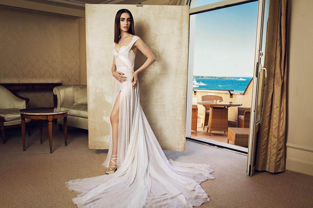 49 Hottest Lily Collins Big Butt Pictures Will Make Your Hands Want Her | Best Of Comic Books