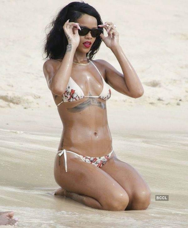 49 Hottest Lingerie Pictures Of Rihanna Will Make You Fall In Love With Her | Best Of Comic Books
