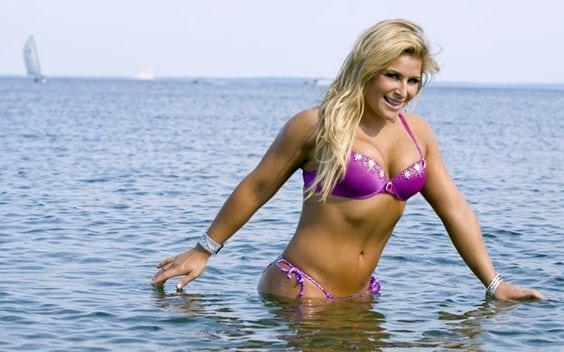 49 Hottest Natalya Neidhart Bikini Pictures Through Which You Will Explore The WWE Diva’s Muscular Ass | Best Of Comic Books