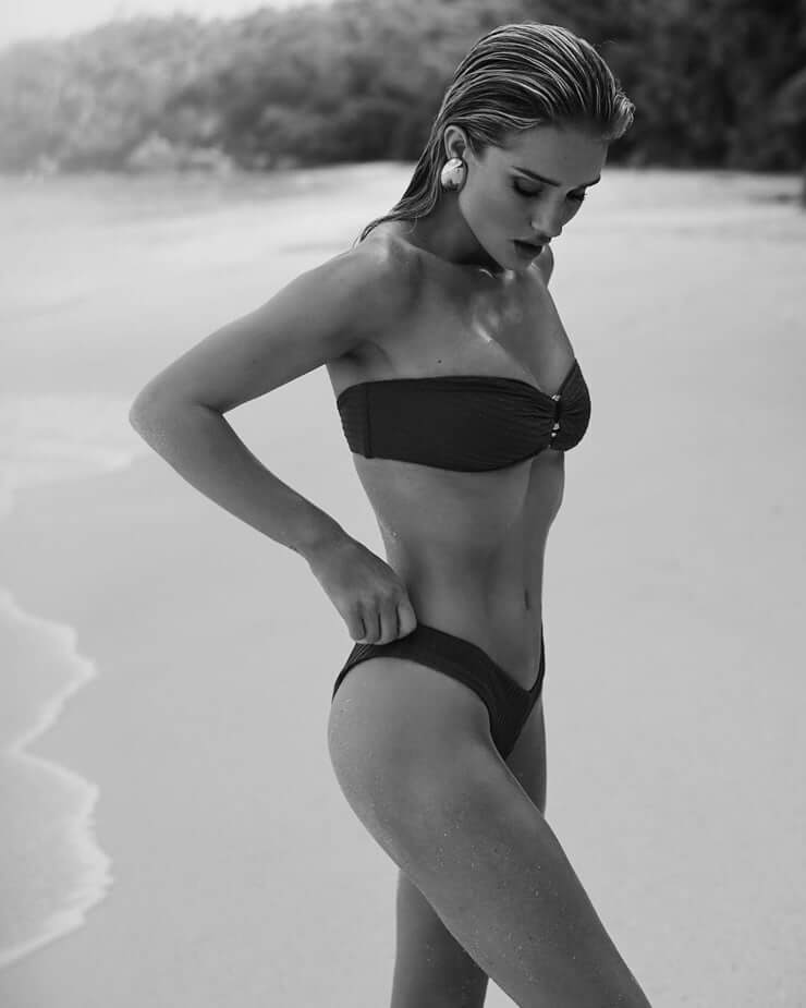 49 Hottest Rosie Huntington Whiteley Big Butt Pictures Will Make You Want To Jump Into Bed With Her | Best Of Comic Books