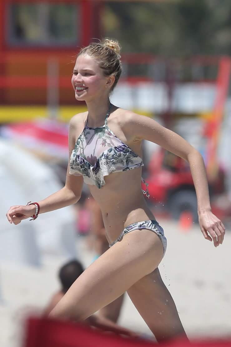 49 Hottest Sasha Luss Bikini Pictures Are Delight For Fans | Best Of Comic Books