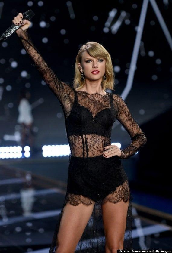 49 Hottest Taylor Swift Bikini Pictures Are Pure Bliss For Her Fans | Best Of Comic Books