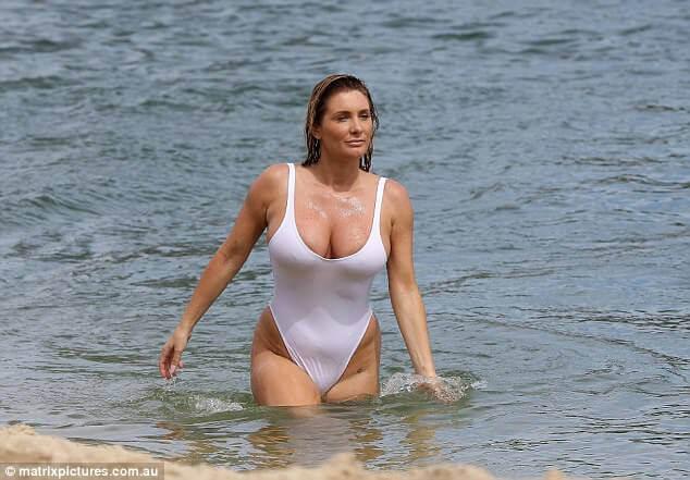 49 Hottest Zilda Williams Bikini Pictures Which Will Make You Think Dirty Thoughts | Best Of Comic Books