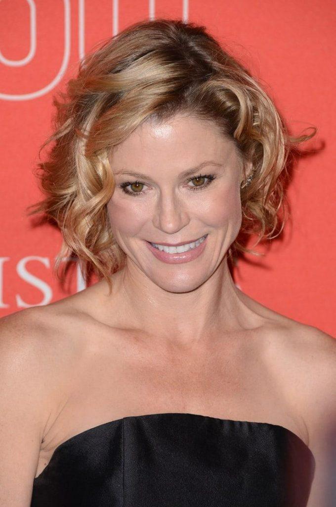 49 Julie Bowen Nude Pictures Are Sure To Keep You At The Edge Of Your Seat | Best Of Comic Books