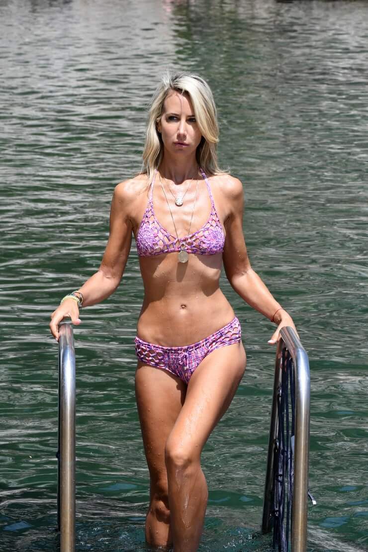 49 Lady Victoria Hervey Hot Pictures Are So Damn Hot That You Can’t Contain It | Best Of Comic Books