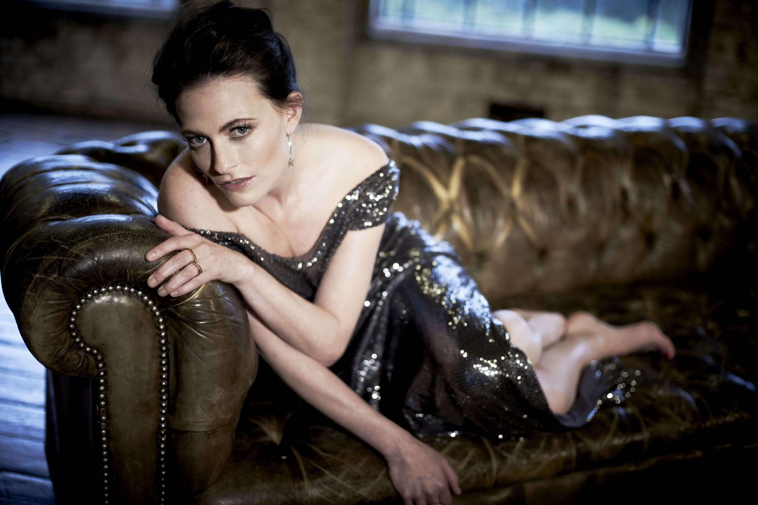 49 Lara Pulver Nude Pictures Will Make You Crave For More | Best Of Comic Books
