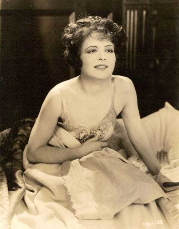 49 Nude Pictures Of Clara Bow Which Will Make You Feel Arousing The Viraler