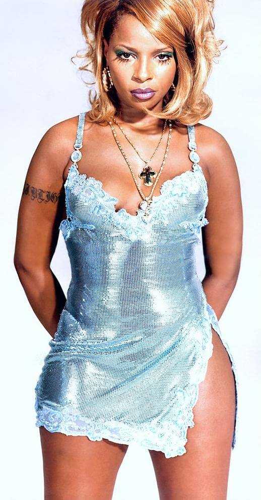 49 Nude Pictures Of Mary J. Blige Demonstrate That She Has Most Sweltering Legs | Best Of Comic Books