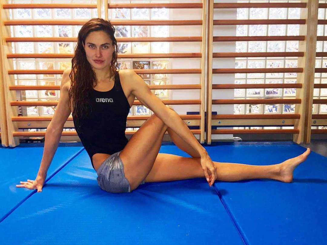 49 Nude Pictures Of Zsuzsanna Jakabos Which Are Essentially Amazing | Best Of Comic Books