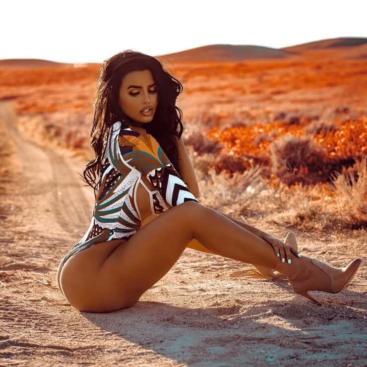 49 Sexy Abigail Ratchford Feet Pictures Are Too Delicious For All Her Fans | Best Of Comic Books