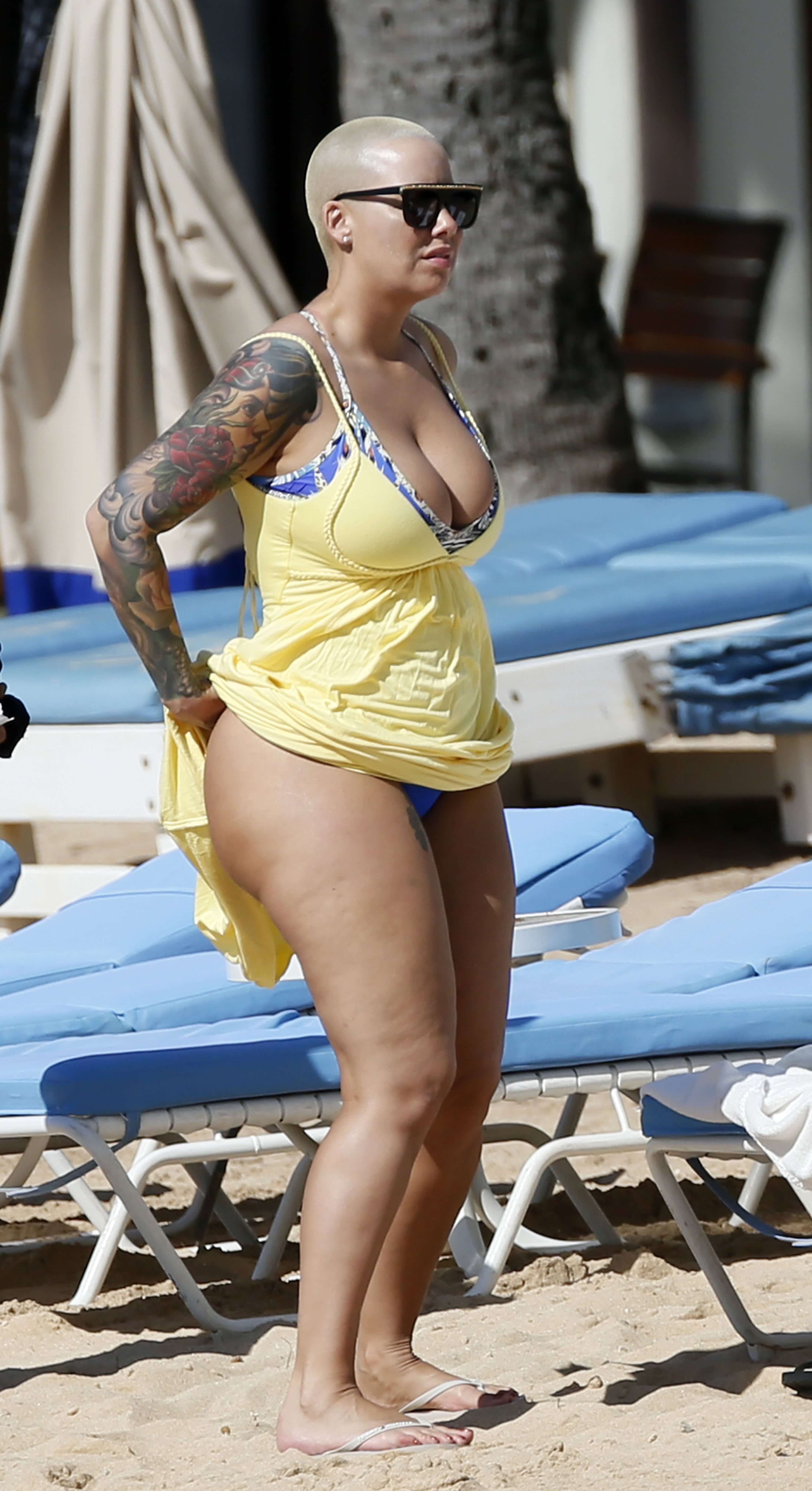 49 Sexy Amber Rose Feet Pictures Will Make You Drool For Her | Best Of Comic Books