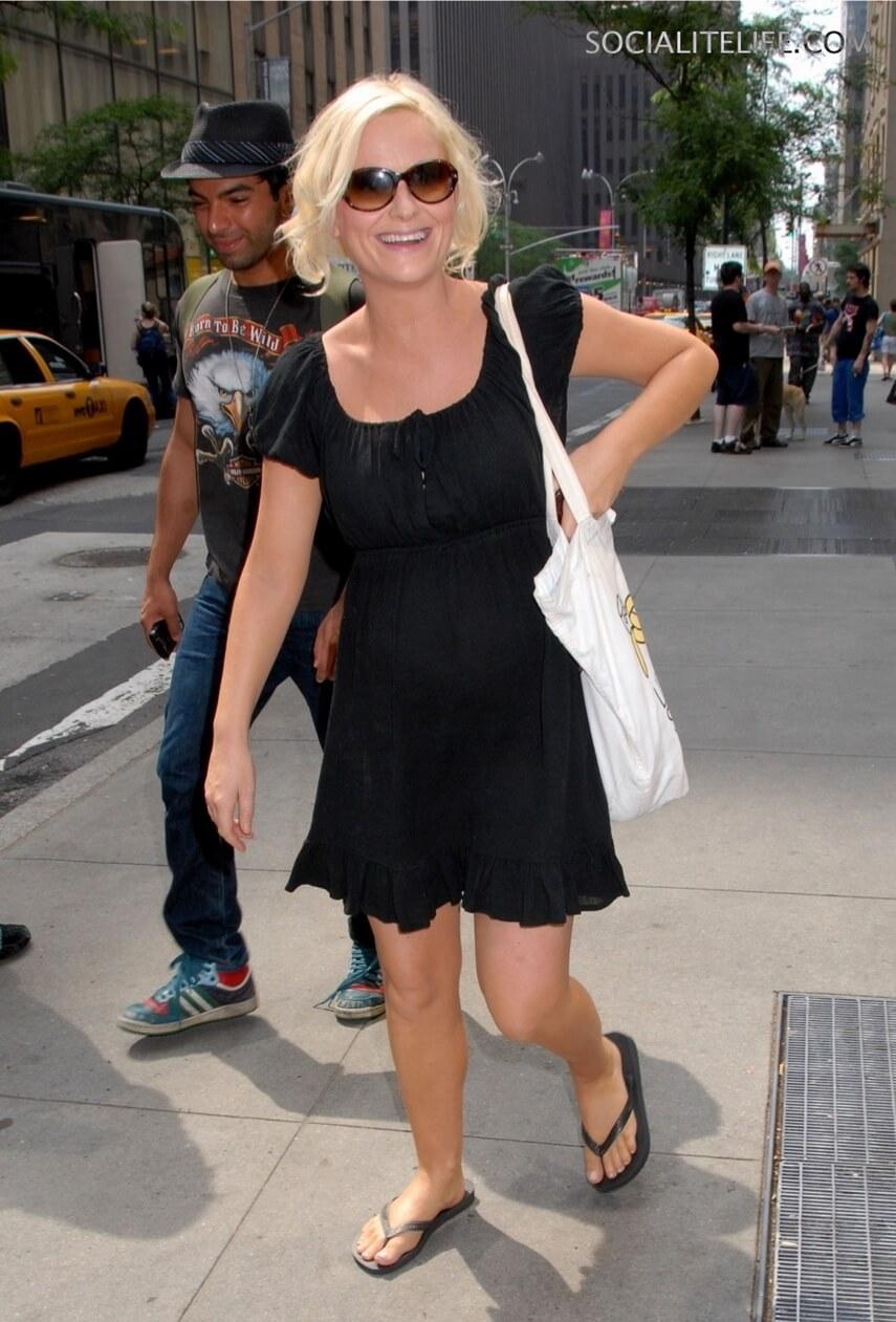 49 Sexy Amy Poehler Feet Pictures Are So Hot That You Will Burn | Best Of Comic Books