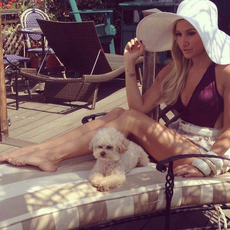 49 Sexy Ashley Tisdale Feet Pictures Are So Damn Hot That You Can’t Contain It | Best Of Comic Books