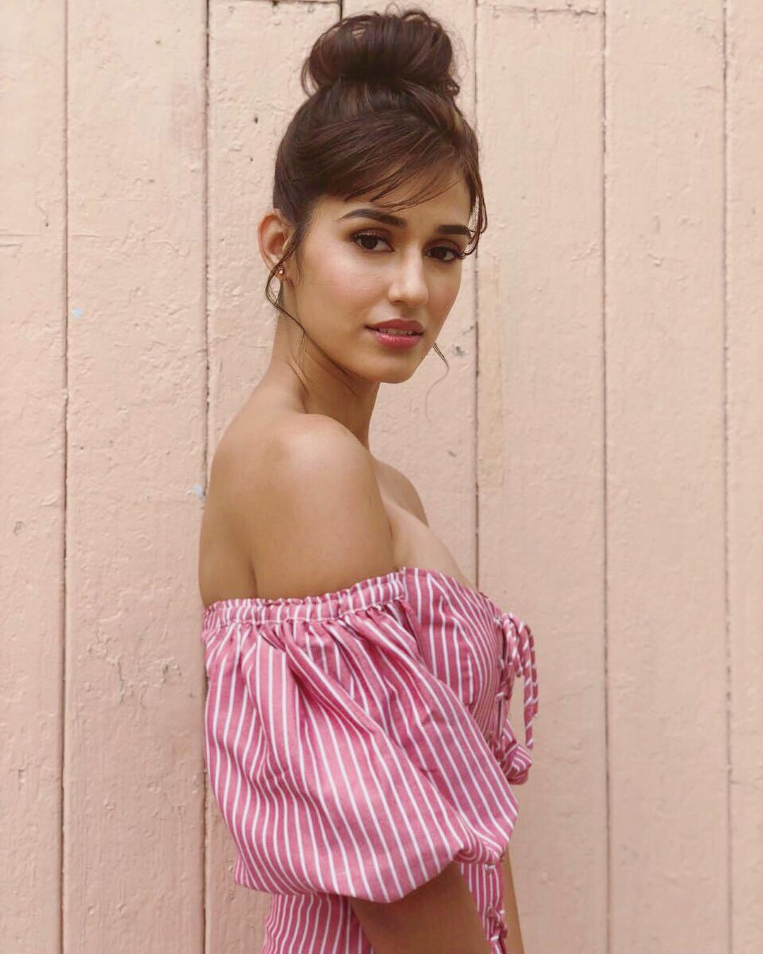49 Sexy Disha Patani Boobs Pictures Which Prove She Is The Sexiest Woman On The Planet | Best Of Comic Books