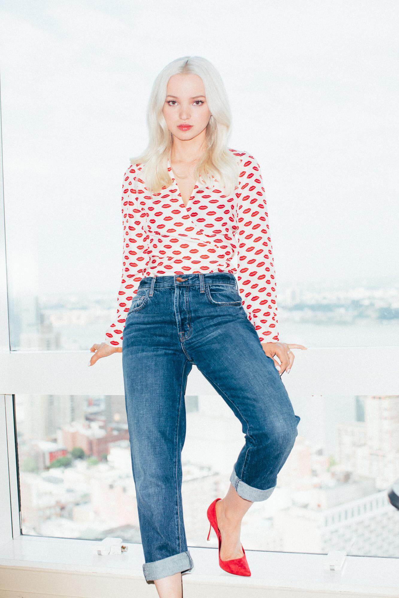 49 Sexy Dove Cameron Feet Pictures Will Make You Go Crazy For This Babe | Best Of Comic Books
