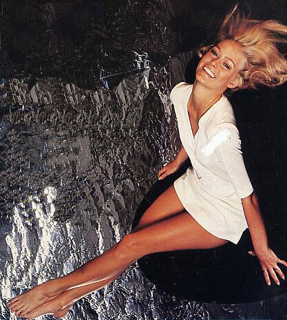49 Sexy Farrah Fawcett Feet Pictures Will Blow Your Minds | Best Of Comic Books