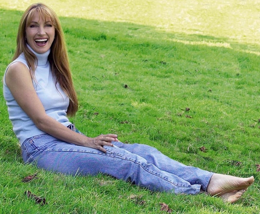 49 Sexy Jane Seymour Feet Pictures Are Delight For Fans | Best Of Comic Books