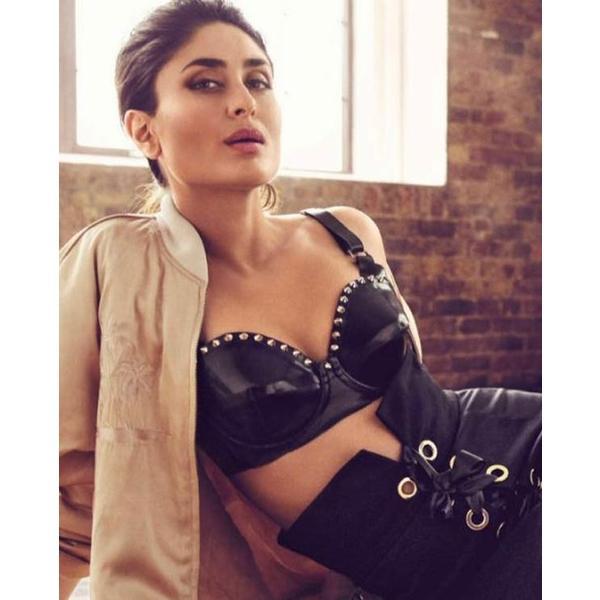 49 Sexy Kareena Kapoor Boobs Pictures Which Are Stunningly Ravishing | Best Of Comic Books