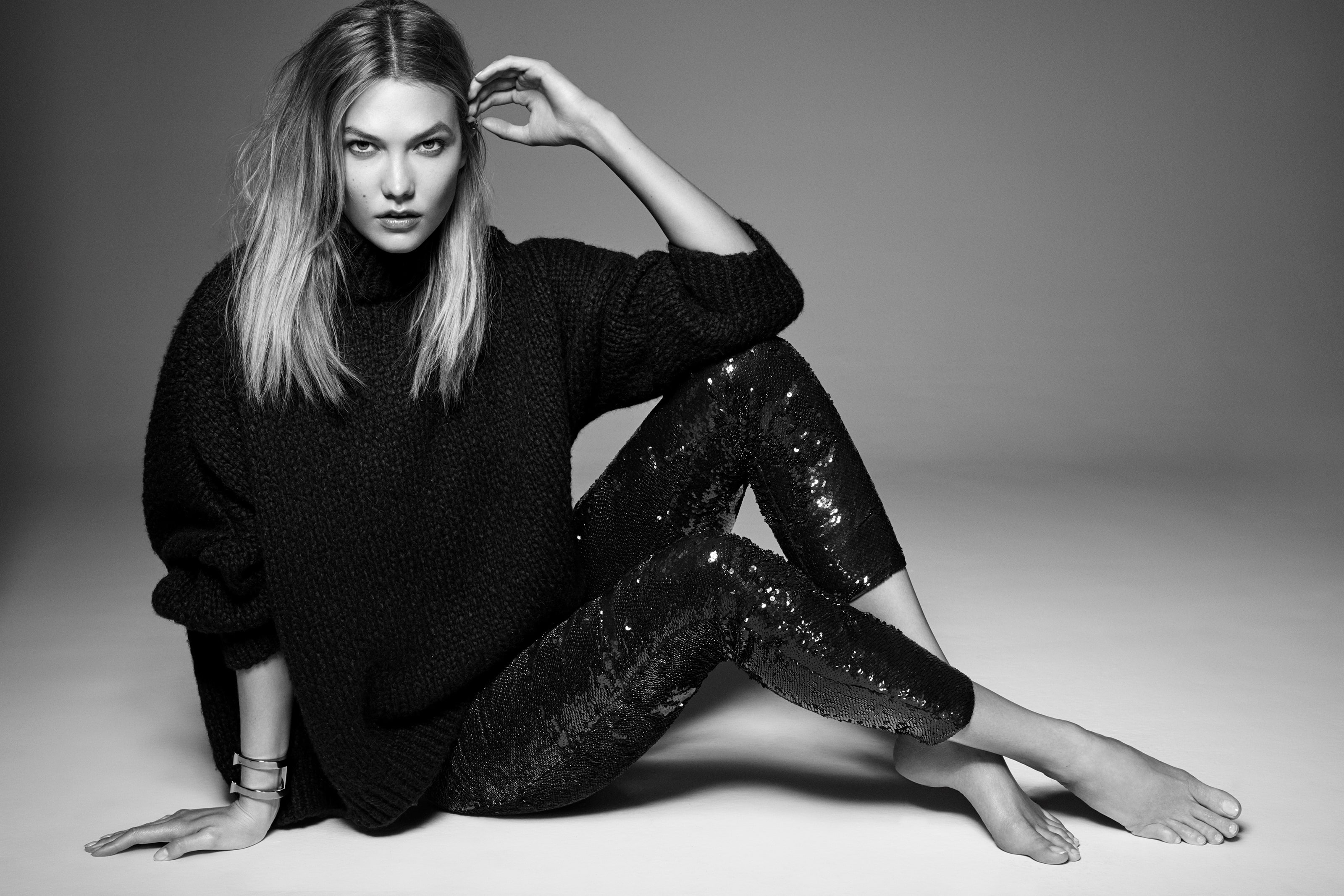 49 Sexy Karlie Kloss Feet Pictures Will Make You Drool For Her | Best Of Comic Books