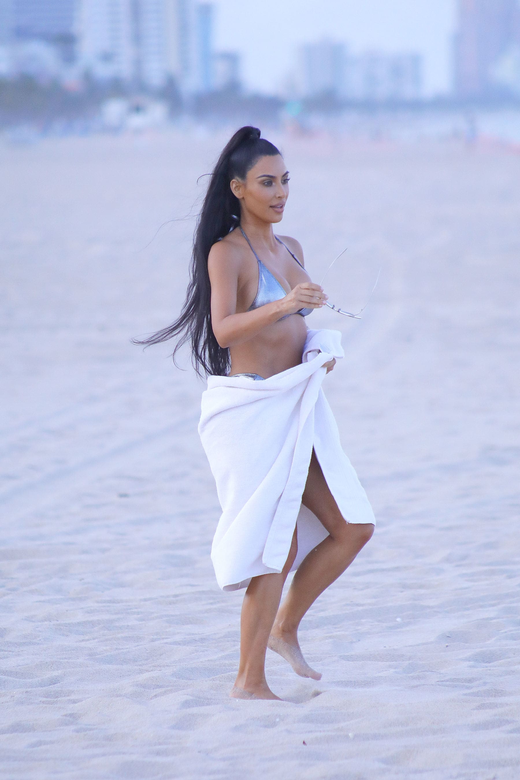 49 Sexy Kim Kardashian Feet Pictures Are Really Mesmerising And Beautiful | Best Of Comic Books