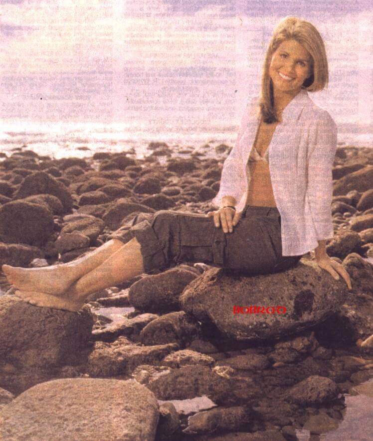 49 Sexy Lori Loughlin Feet Pictures Will Make You Drool Forever | Best Of Comic Books