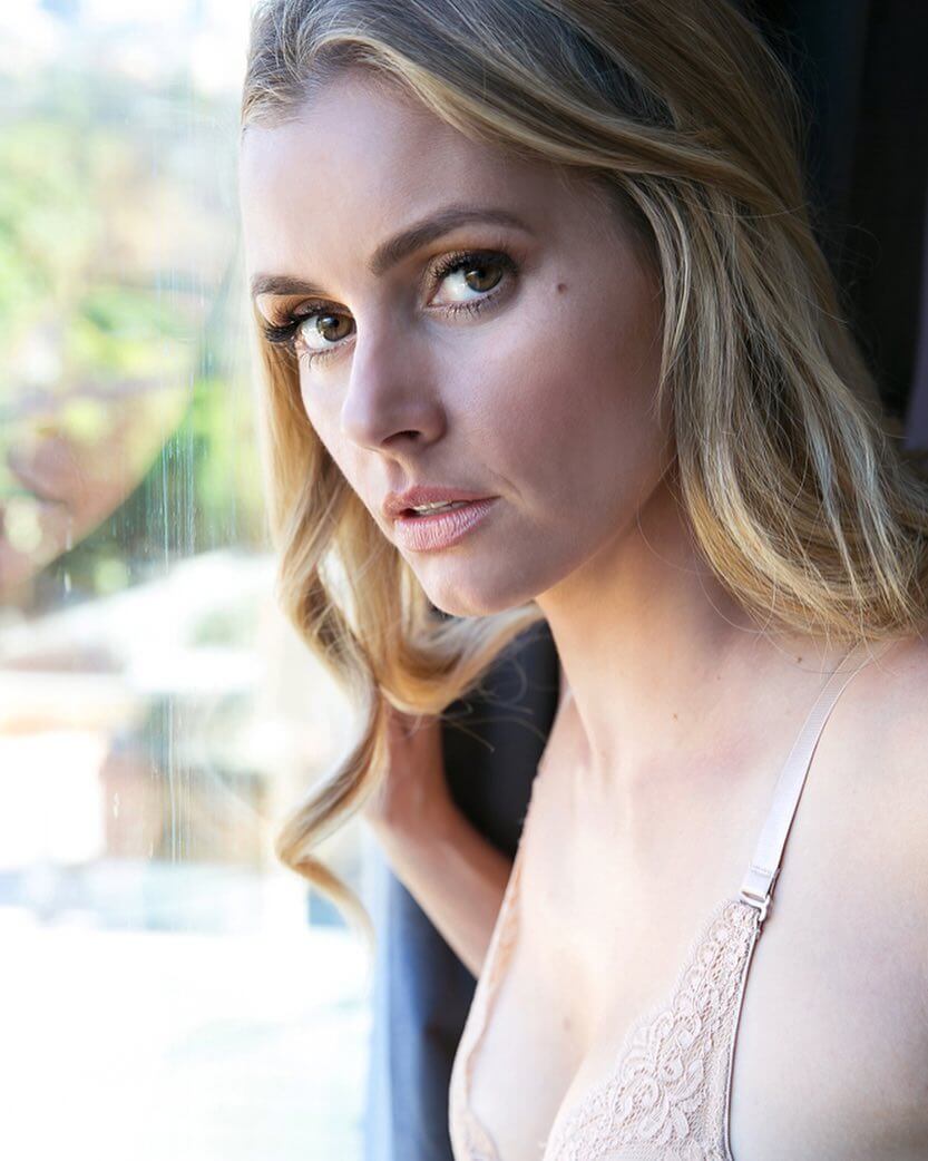 49 Sexy Pictures Of Brianna Brown Which Will Make You Want To Jump Into Bed With Her | Best Of Comic Books