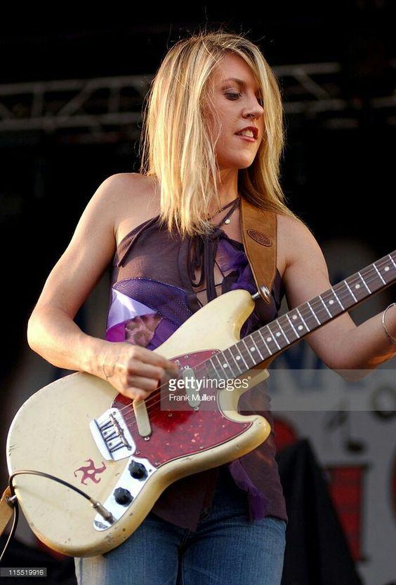 49 Sexy Pictures Of Liz Phair Which Will Make Your Mouth Water | Best Of Comic Books