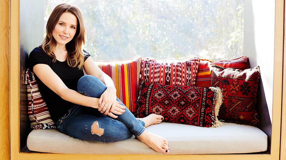 49 Sexy Sophia Bush Feet Pictures Will Blow Your Minds | Best Of Comic Books