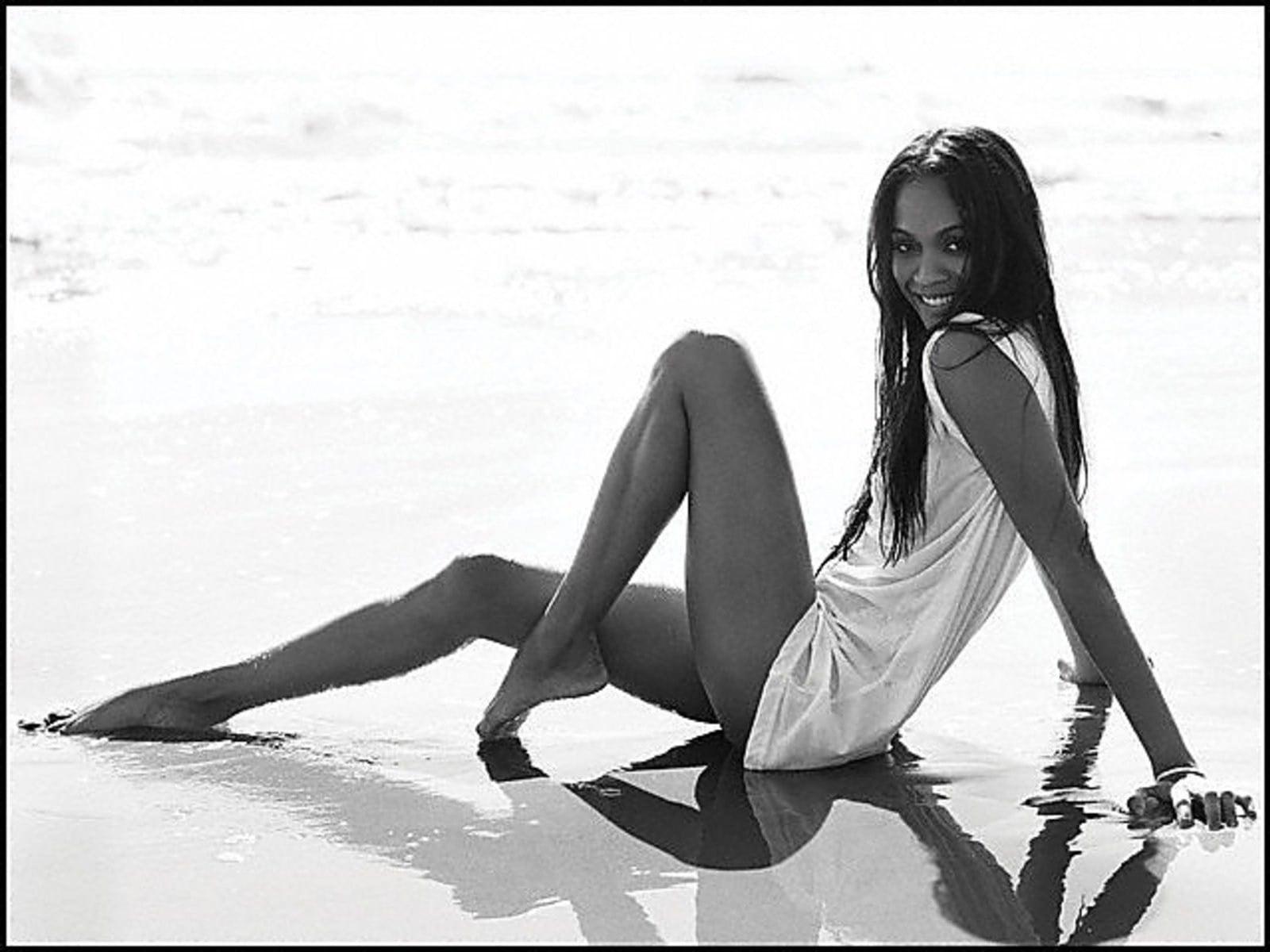 49 Sexy Zoe Saldana Feet Pictures Are Delight For Fans | Best Of Comic Books
