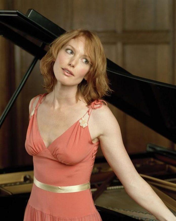 50 Alicia Witt Nude Pictures Which Make Sure To Leave You Spellbound | Best Of Comic Books