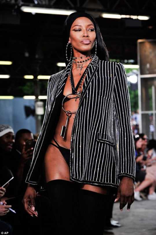 50 Naomi Campbell Nude Pictures Are An Exemplification Of Hotness | Best Of Comic Books