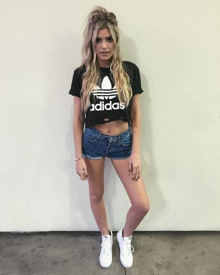 50 Nude Pictures Of Alissa Violet Exhibit That She Is As Hot As Anybody May Envision | Best Of Comic Books