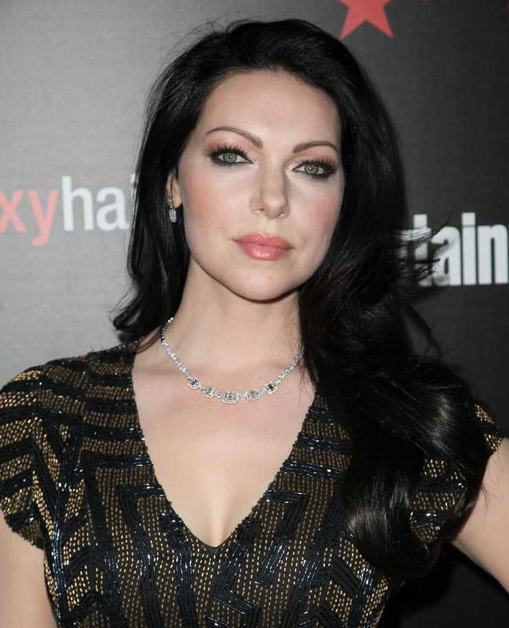 50 Nude Pictures Of Laura Prepon Will Heat Up Your Blood With Fire And Energy For This Sexy Diva | Best Of Comic Books