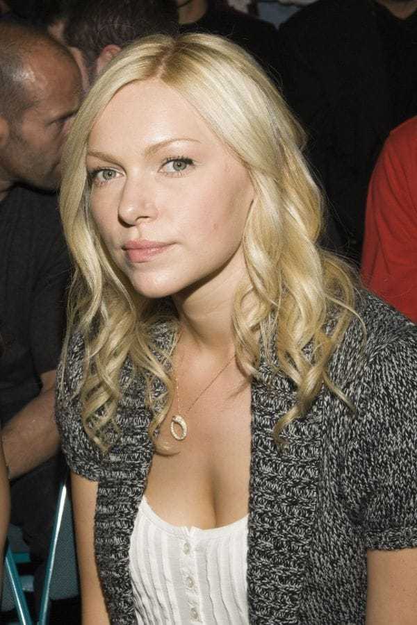 50 Nude Pictures Of Laura Prepon Will Heat Up Your Blood With Fire And Energy For This Sexy Diva | Best Of Comic Books
