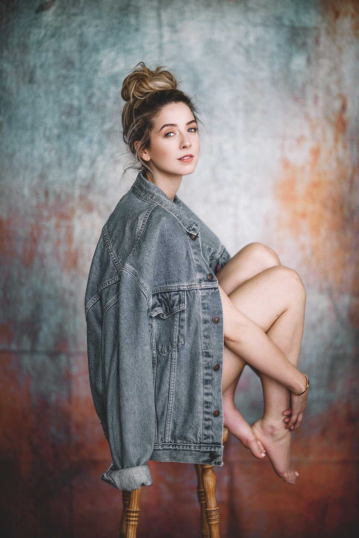 50 Nude Pictures Of Zoella Showcase Her Ideally Impressive Figure | Best Of Comic Books