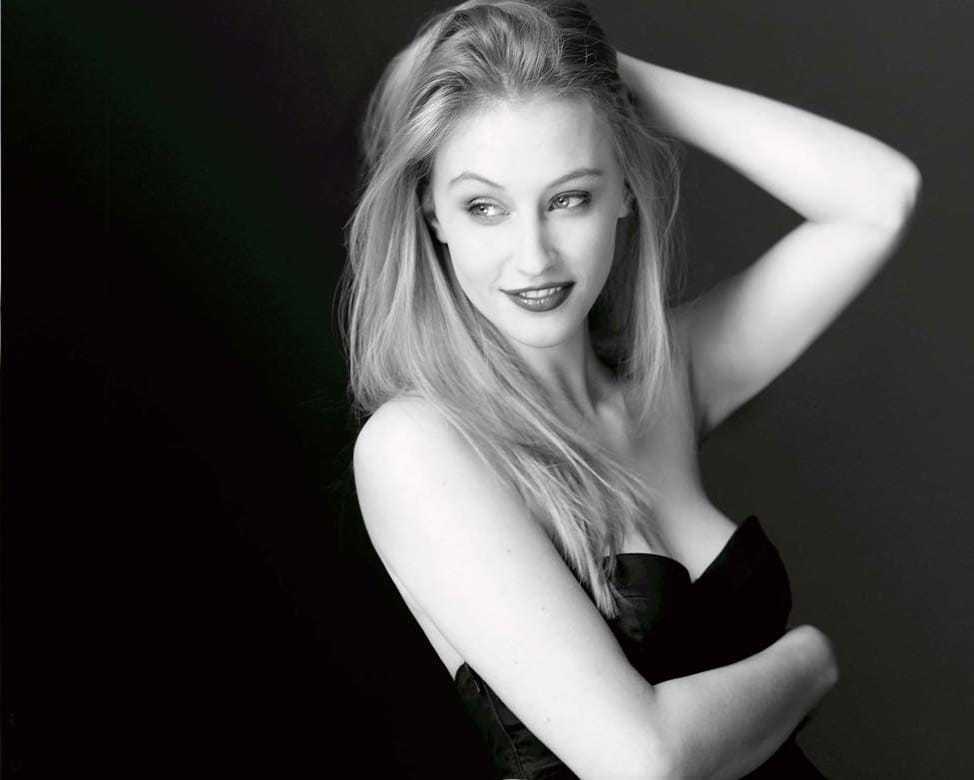 50 Sarah Gadon Nude Pictures Are Impossible To Deny Her Excellence | Best Of Comic Books