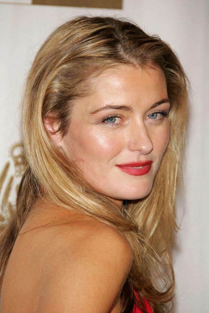 51 Hot Pictures Of Louise Lombard Will Leave You Gasping For Her | Best Of Comic Books