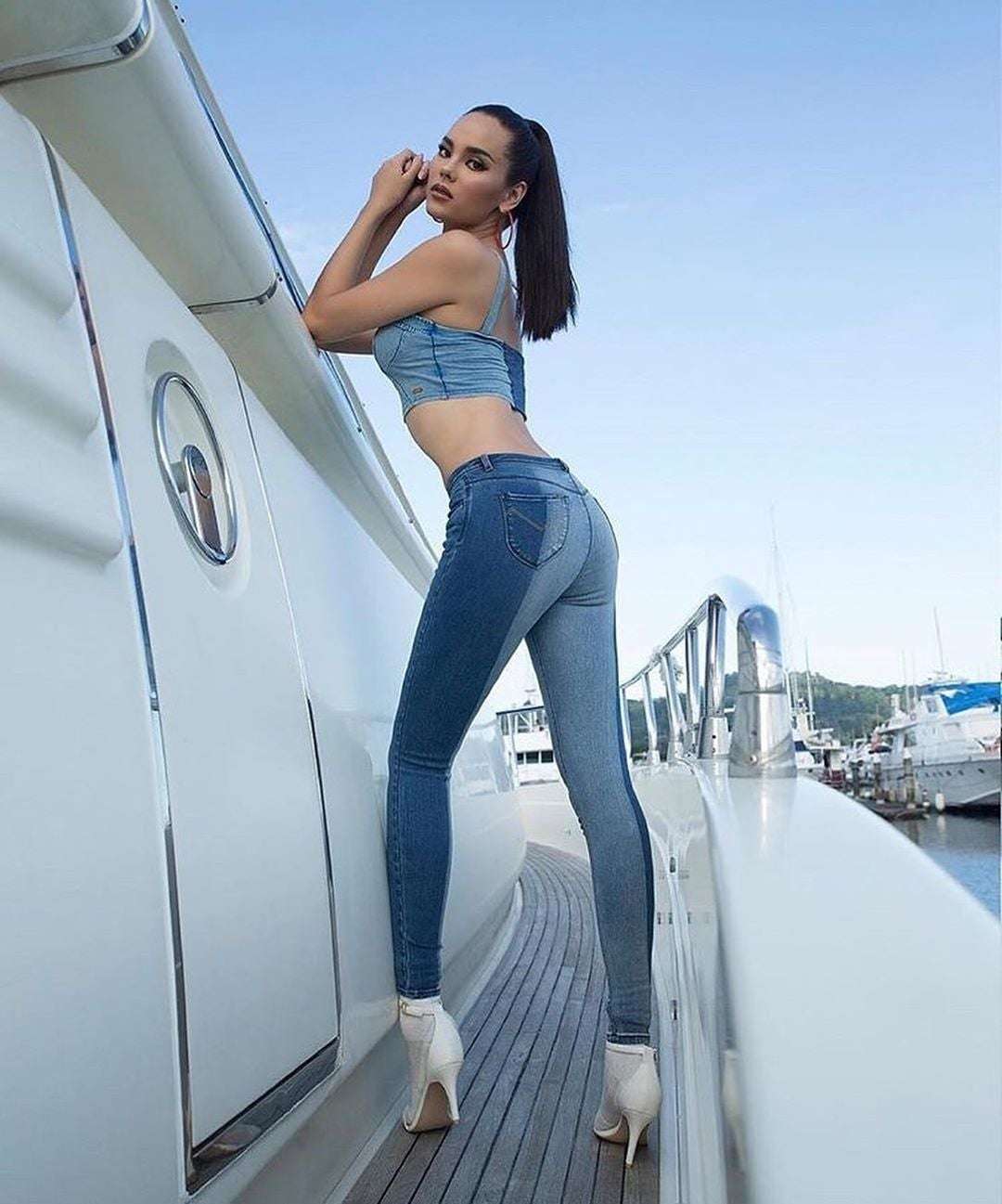 51 Hottest Catriona Gray Big Butt Pictures Are Hot As Hellfire | Best Of Comic Books