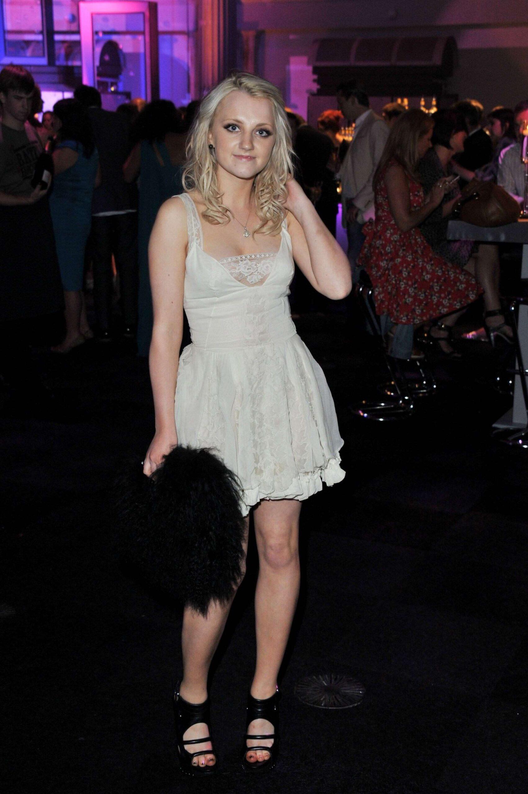 51 Hottest Evanna Lynch Big Butt Pictures That Are Essentially Perfect | Best Of Comic Books